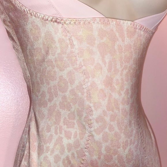 Victoria’s Secret Pink Leopard So Curvaceous Push-Up Shaping Slip with Panty - Picture 6 of 12